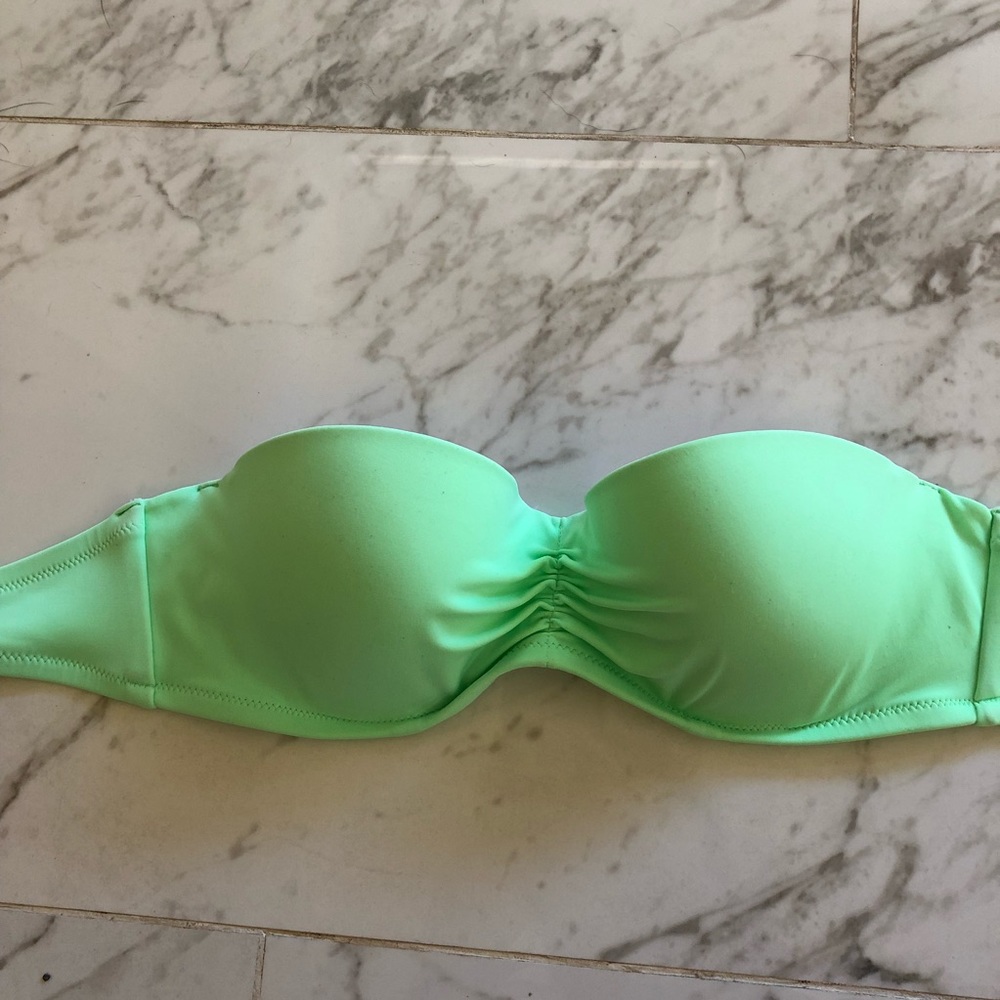 Victoria’s Secret green bikini top size 34B